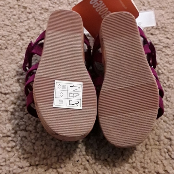 Adorable wedge sandals from Gymboree - Picture 5 of 6